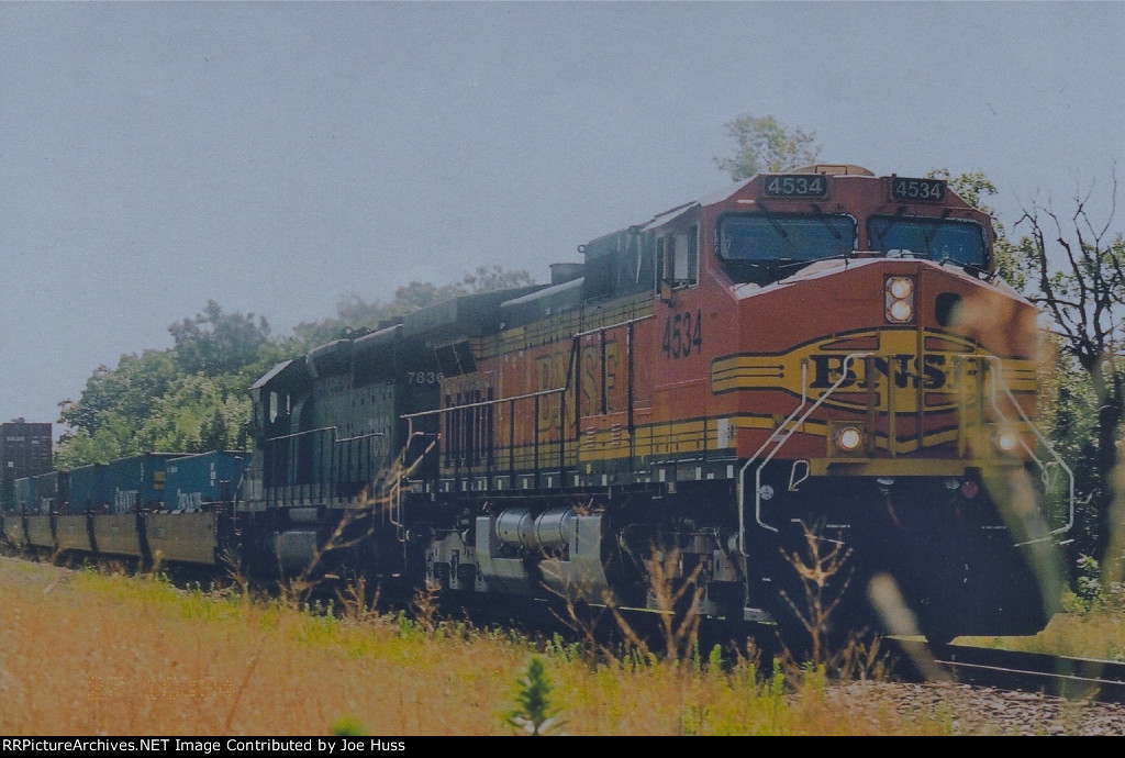 BNSF 4534 West